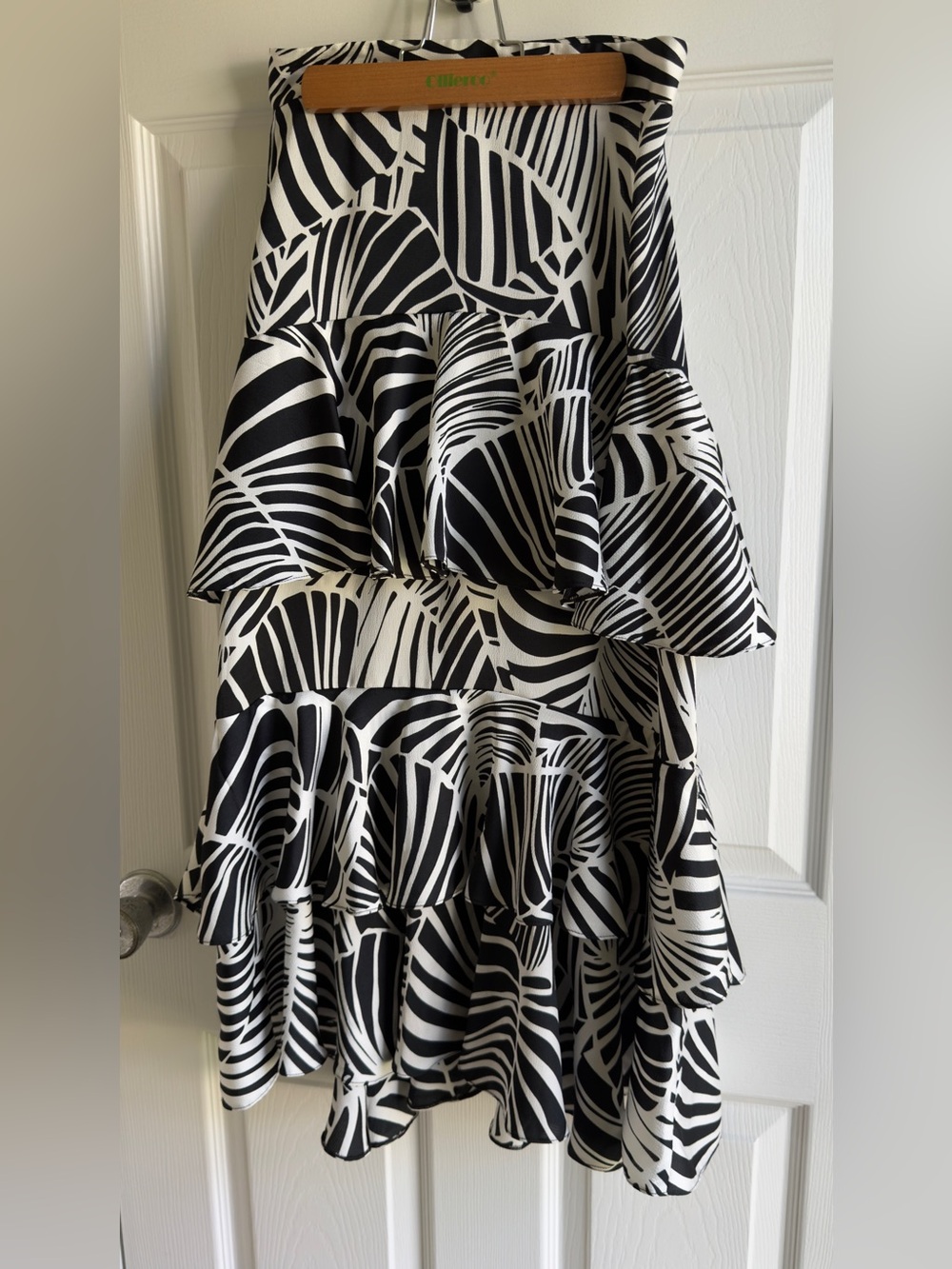 River Island High-waisted Black & White Printed Tiered Midi Skirt